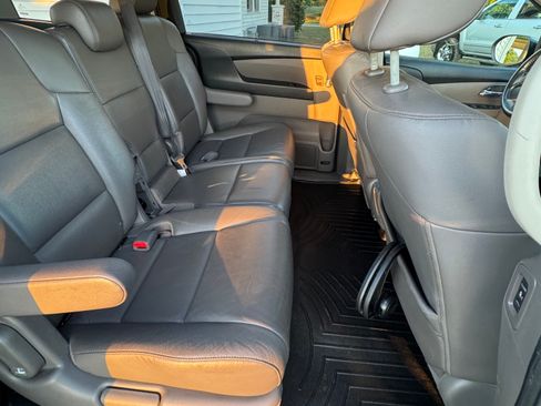 Used 2016 Honda Odyssey EX-L image 9