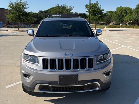 Used 2016 Jeep Grand Cherokee Limited AWD/4WD image 2