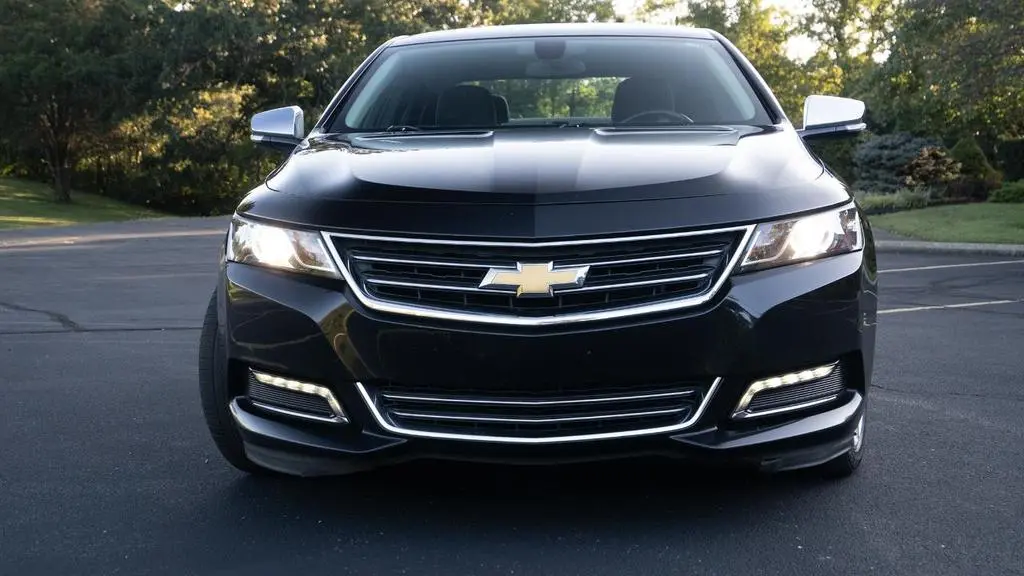Used 2018 Chevrolet Impala Premier FWD image 4