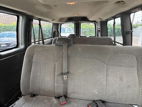 Used 2011 Chevrolet Express 2500 LS RWD image 4
