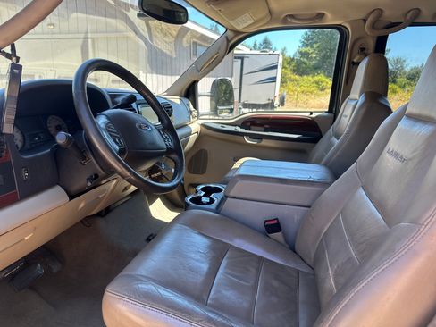 Used 2005 Ford F350 Lariat AWD/4WD image 15