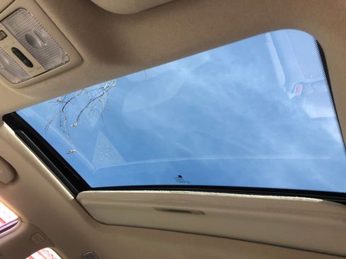 Used 2005 INFINITI FX35 AWD w/ (U01) Technology Pkg image 2