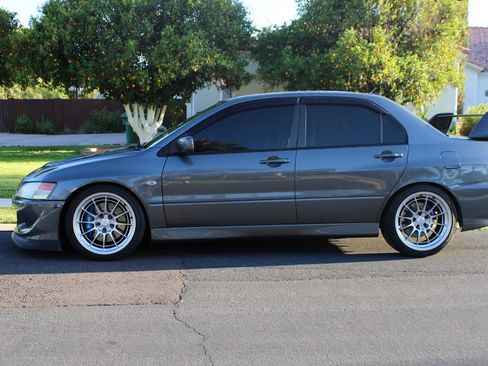 Used 2005 Mitsubishi Lancer Evolution MR image 10