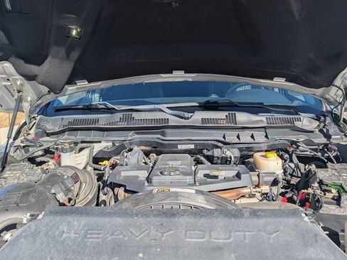 Used 2017 RAM 2500 Laramie w/ Sport Appearance Group image 5