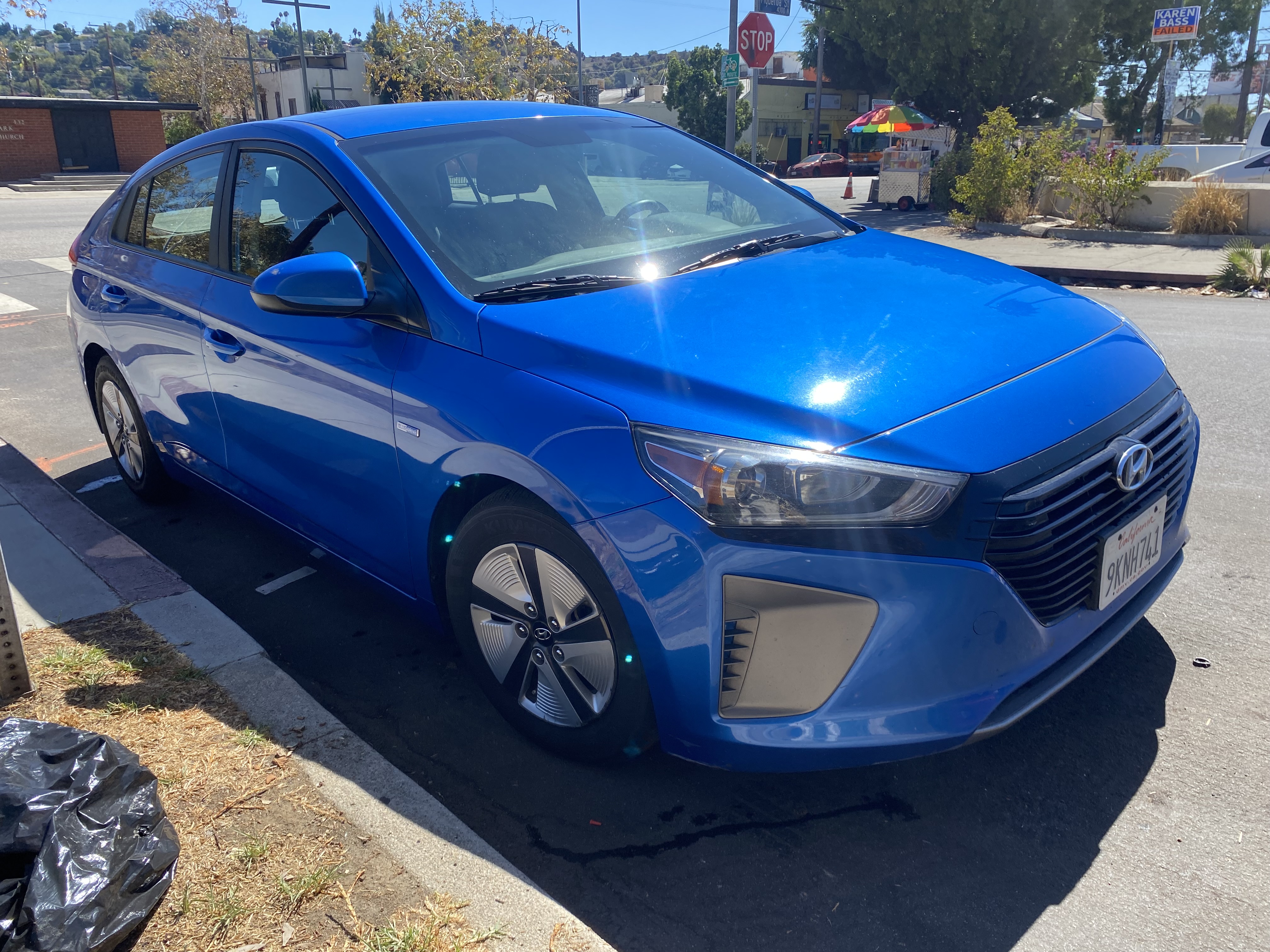 Used 2018 Hyundai Ioniq Blue FWD image 4