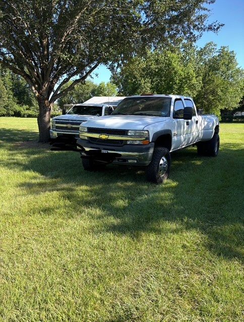 Used 2001 Chevrolet Silverado 3500 LS w/ Off-Road Skid Plate Pkg AWD/4WD image 1