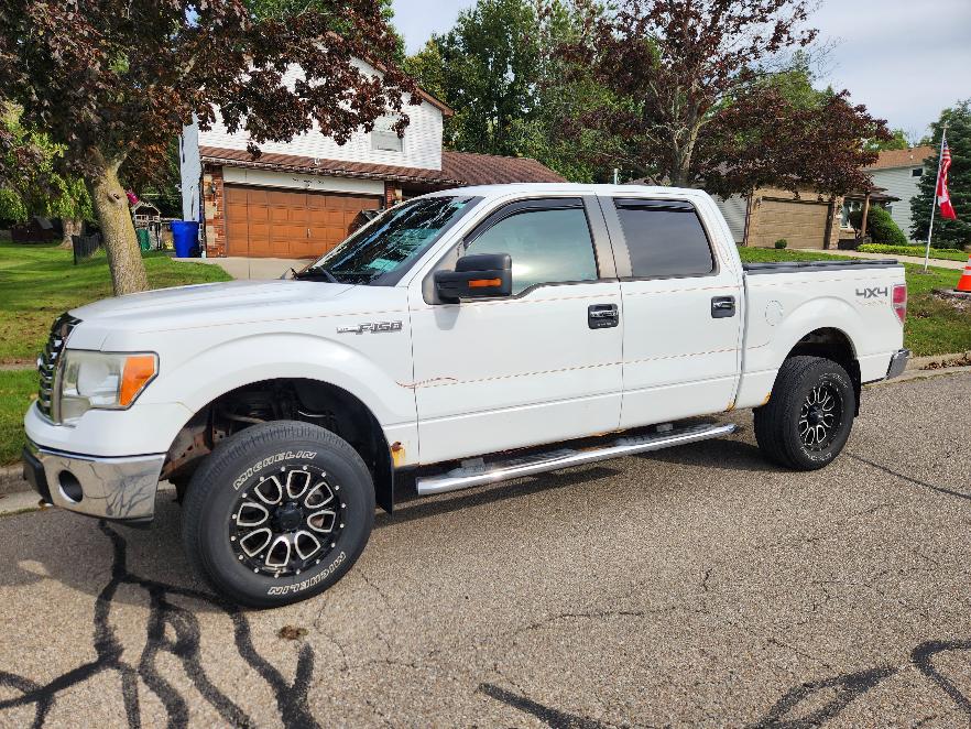 Used 2011 Ford F150 XLT w/ XLT Chrome Pkg AWD/4WD image 1
