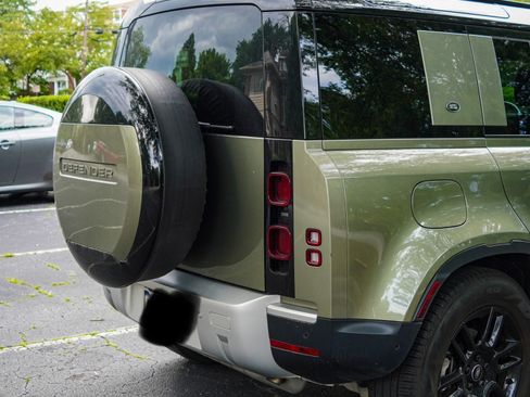 Used 2024 Land Rover Defender 110 S AWD/4WD image 12