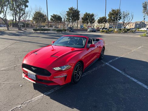 Used 2022 Ford Mustang Premium image 22