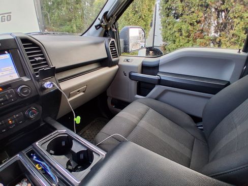 Used 2018 Ford F150 XL w/ Equipment Group 101A Mid image 5