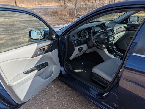 Used 2016 Honda Accord EX-L image 15