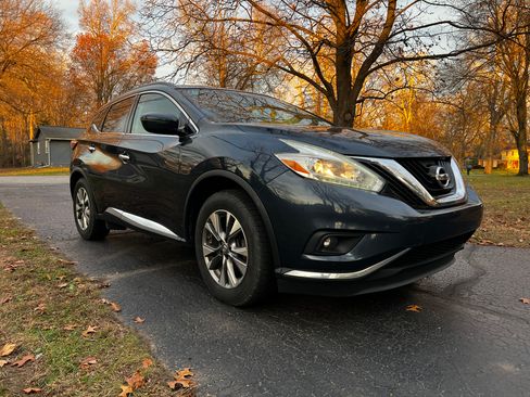 Used 2016 Nissan Murano SV image 4