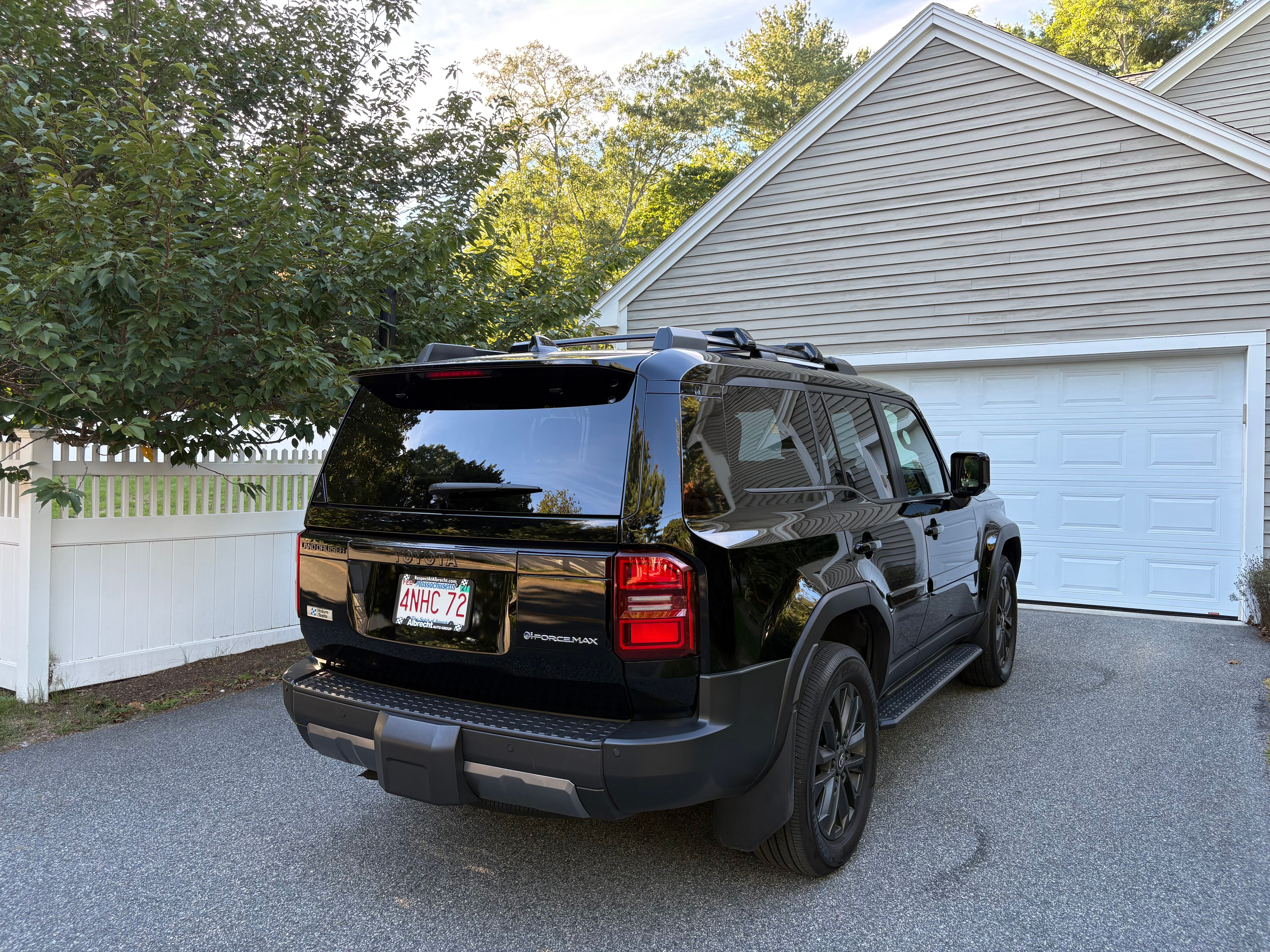 Used 2025 Toyota Land Cruiser w/ Premium Package AWD/4WD image 6