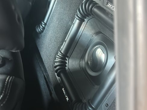 Used 2012 Dodge Challenger SRT8 w/ Premium Sound Group RWD image 22