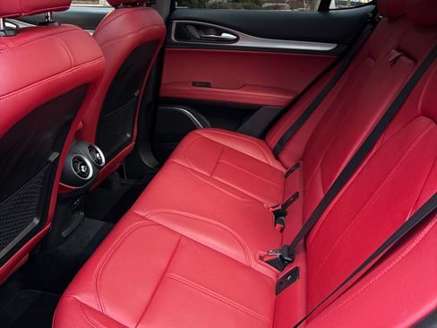 Used 2018 Alfa Romeo Stelvio Sport w/ Quick Order Package 22J Sport image 22