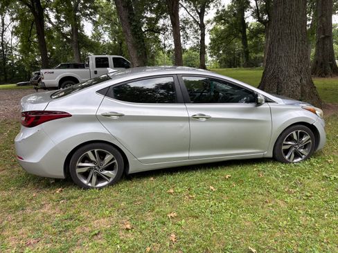 Used 2014 Hyundai Elantra Limited FWD image 8