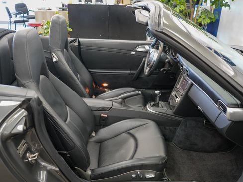 Used 2007 Porsche 911 Carrera S image 30