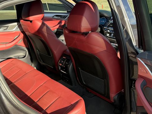 Used 2019 BMW X4 M40i image 5