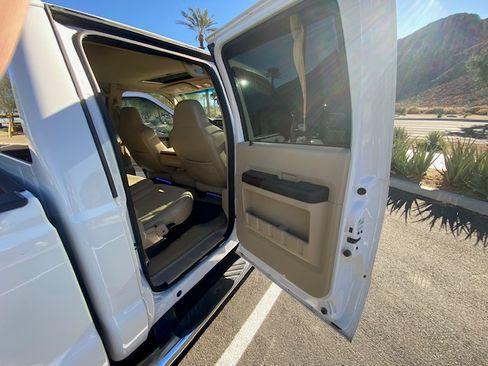Used 2008 Ford F450 Lariat image 18