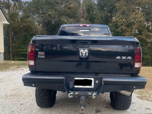 Used 2017 RAM 2500 SLT image 4