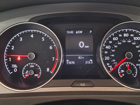 Used 2017 Volkswagen Golf Wolfsburg Edition image 20