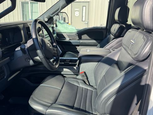 Used 2025 Ford F350 Platinum w/ FX4 Off-Road Package image 13
