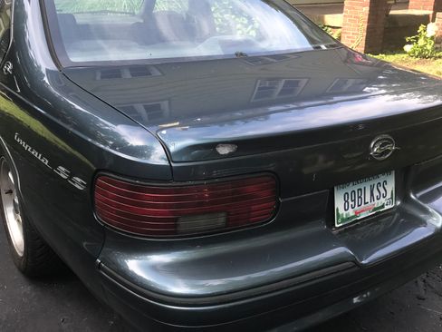 Used 1996 Chevrolet Impala SS RWD image 7