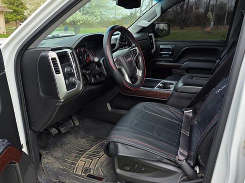 Used 2016 GMC Sierra 1500 SLE w/ SLE Value Package image 9