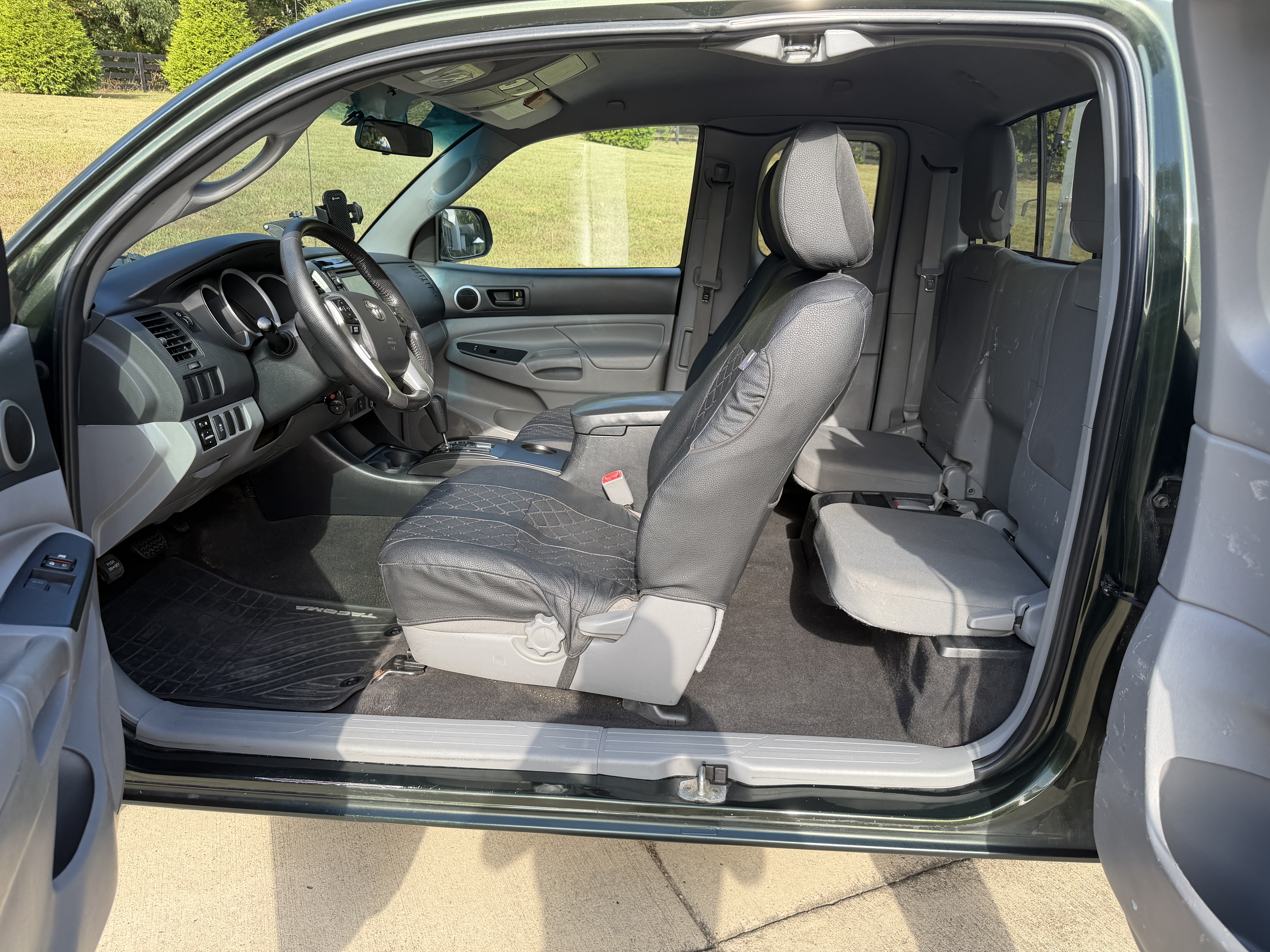 Used 2014 Toyota Tacoma 2WD Access Cab w/ SR5 Package image 9