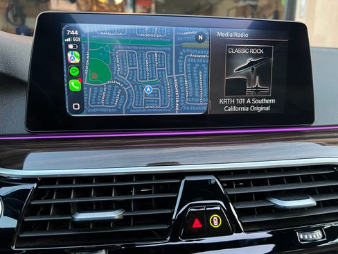 Used 2019 BMW 530i w/ Convenience Package RWD image 17
