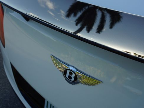 Used 2015 Bentley Continental GT3-R AWD/4WD image 32