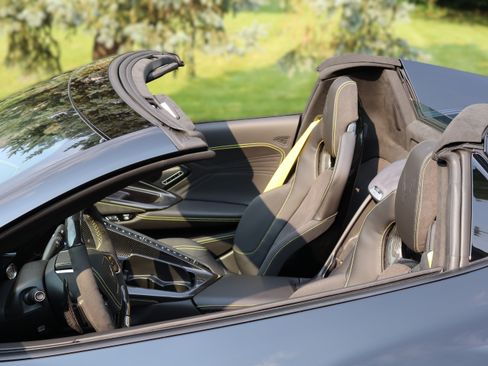 Used 2023 Chevrolet Corvette Z06 w/ Stealth Interior Trim Package RWD image 5
