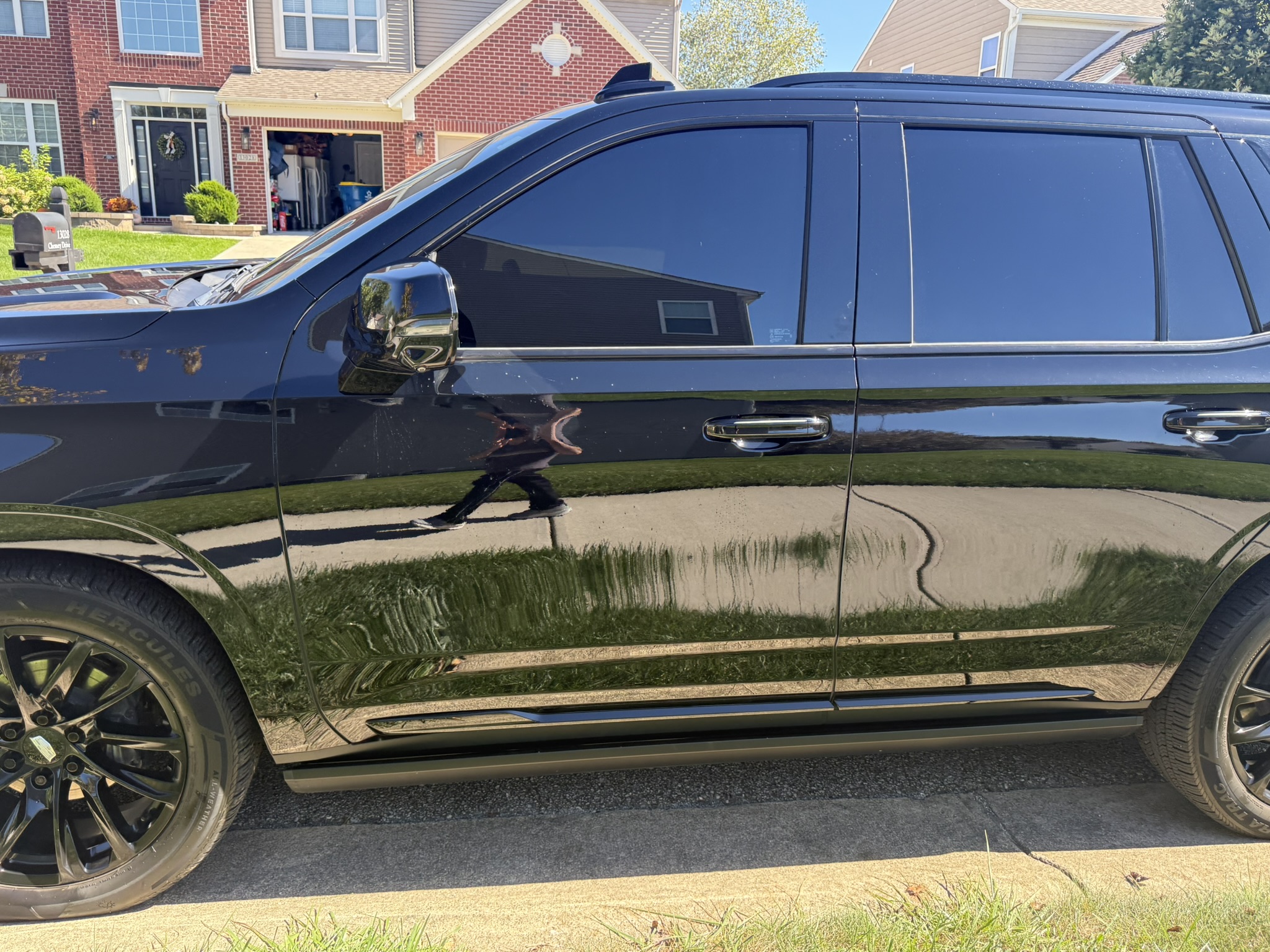 Used 2023 Cadillac Escalade Sport Platinum w/ LPO, ONYX Package AWD/4WD image 26
