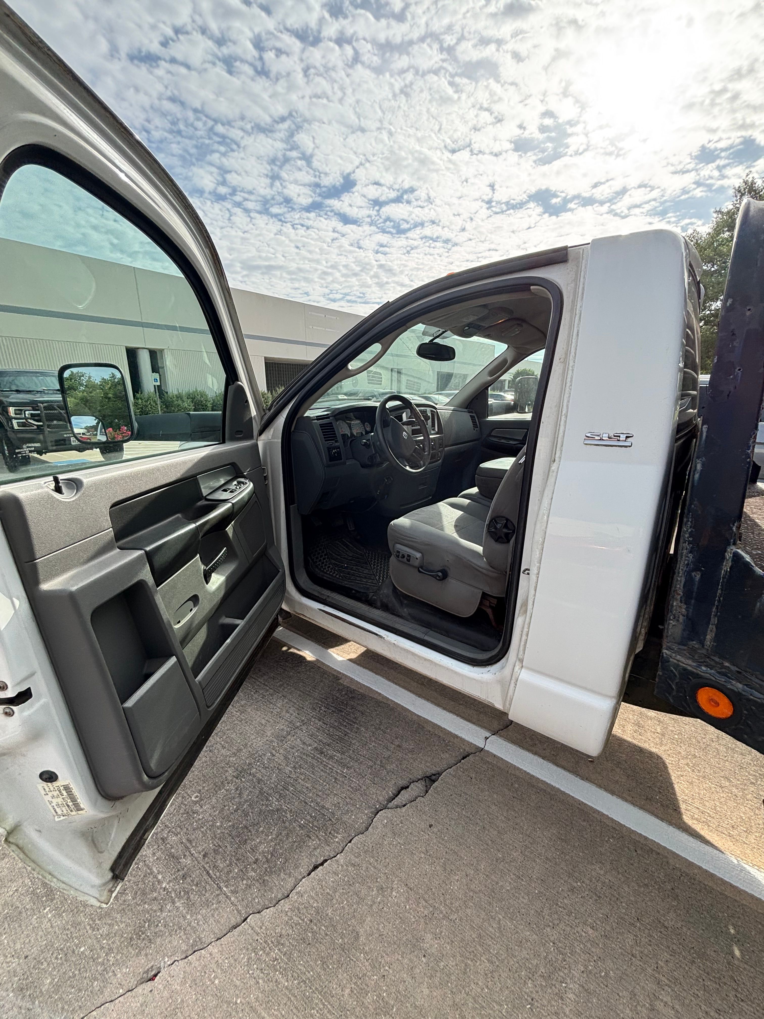 Used 2008 Dodge Ram 5500 Truck 2WD Regular Cab w/ 2GG SLT Cpos Pkg image 6