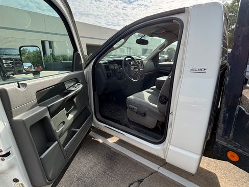 Used 2008 Dodge Ram 5500 Truck 2WD Regular Cab w/ 2GG SLT Cpos Pkg image 6