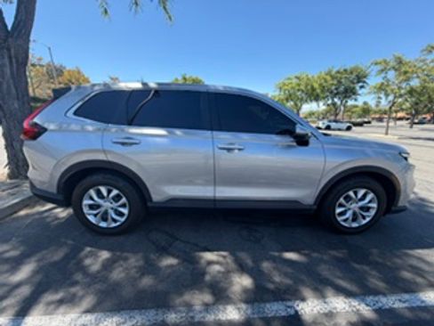Used 2024 Honda CR-V LX image 6