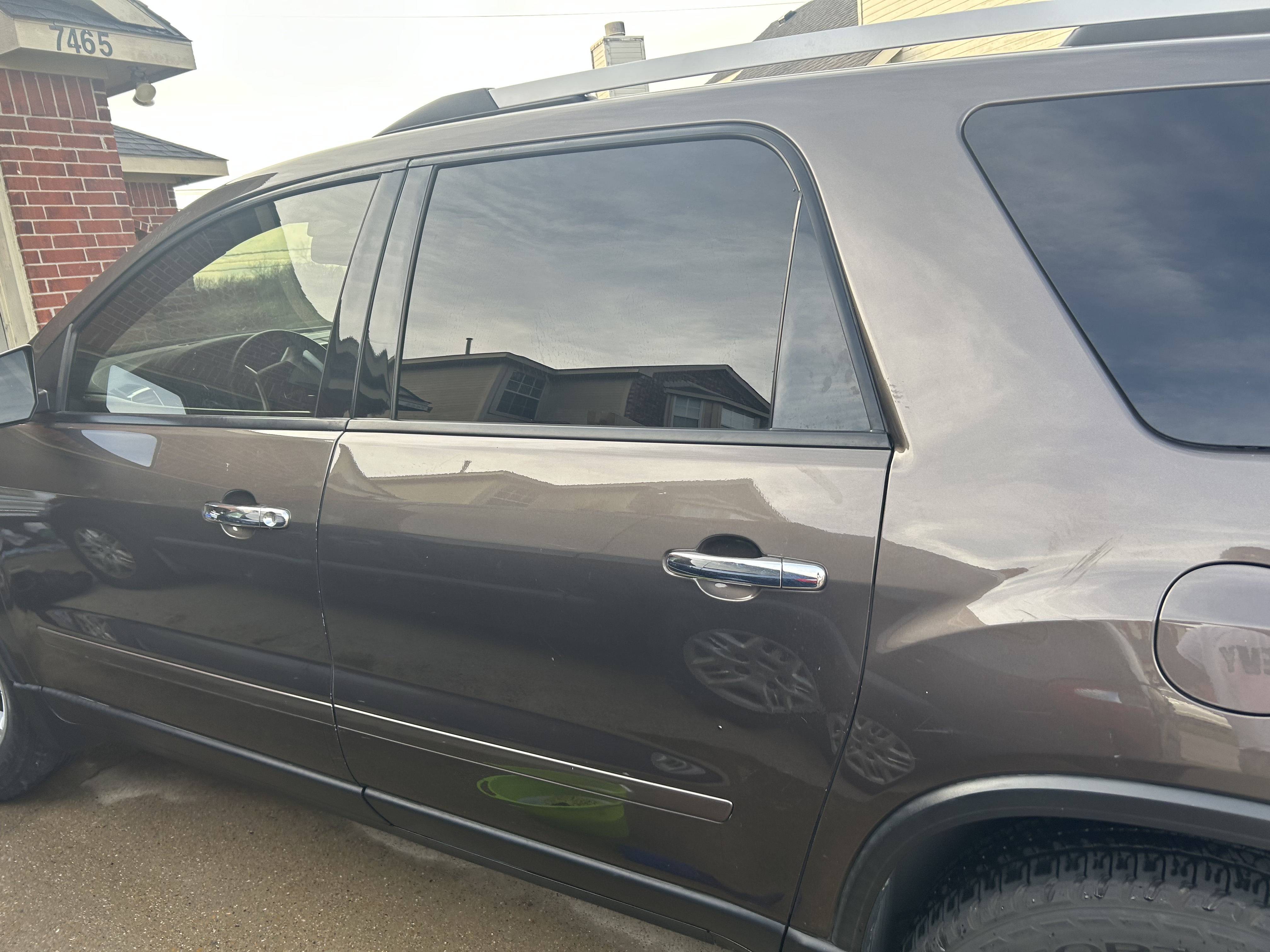 Used 2012 GMC Acadia SLE FWD image 6