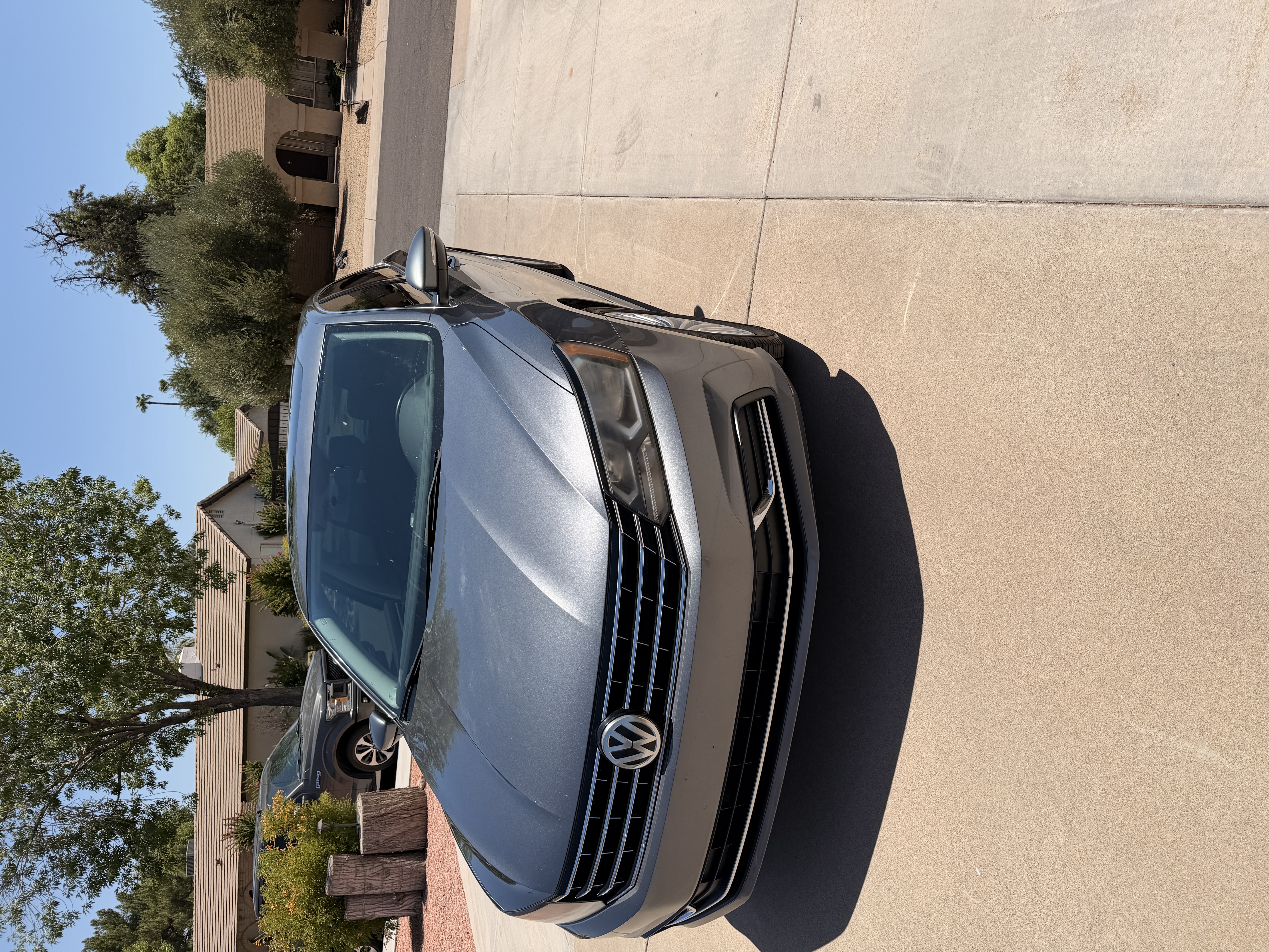Used 2017 Volkswagen Passat 1.8T SE FWD image 2