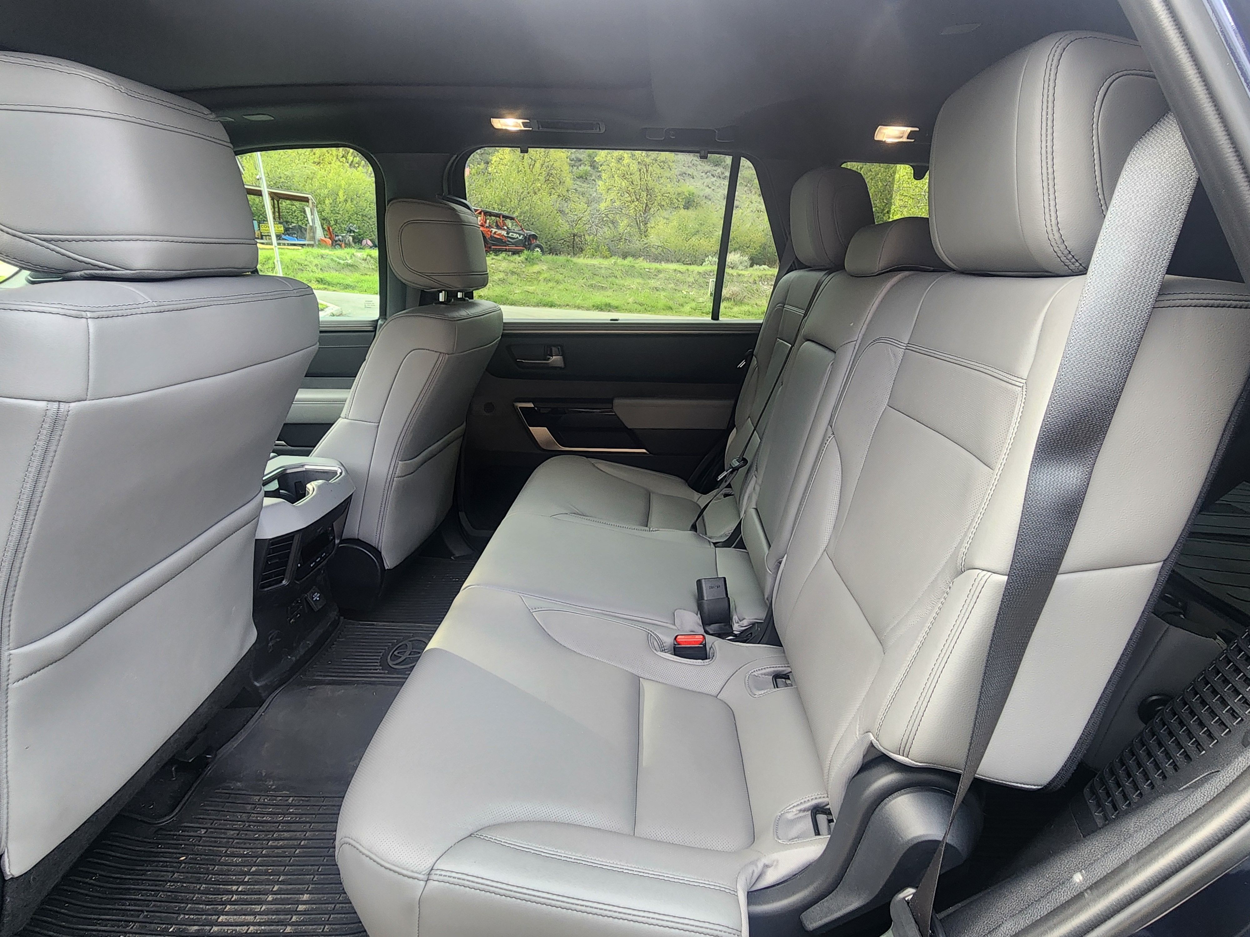 Used 2026 Toyota Sequoia Limited w/ Tow Technology Package AWD/4WD image 11