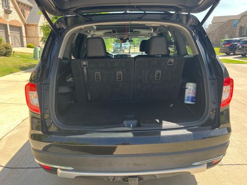 Used 2019 Honda Pilot Elite image 8