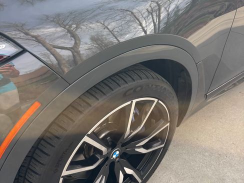 Used 2021 BMW X7 xDrive40i w/ M Sport Package AWD/4WD image 9