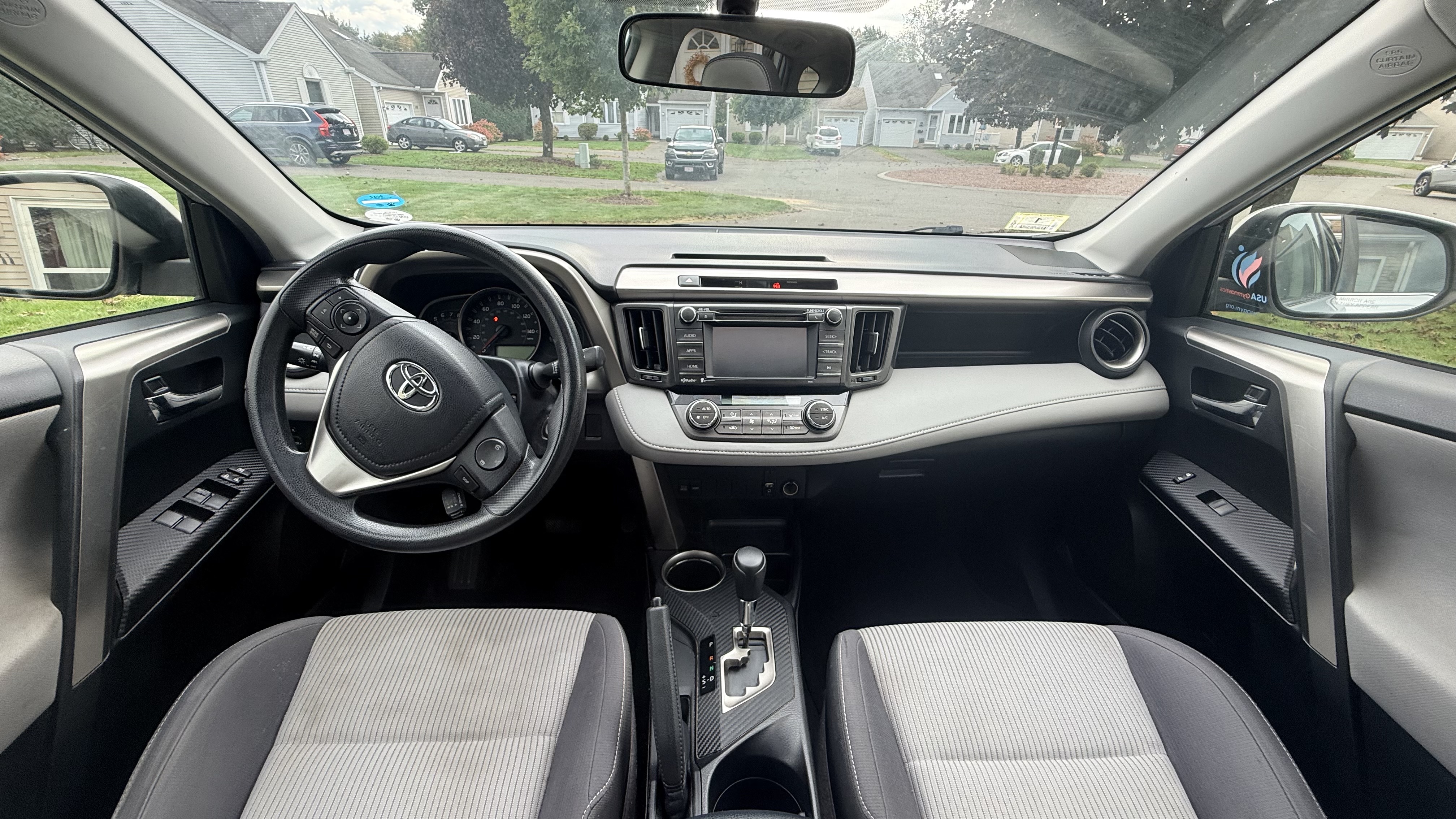 Used 2014 Toyota RAV4 XLE AWD/4WD image 18