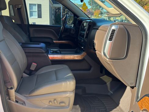 Used 2017 Chevrolet Silverado 1500 LTZ w/ Sport Package image 14