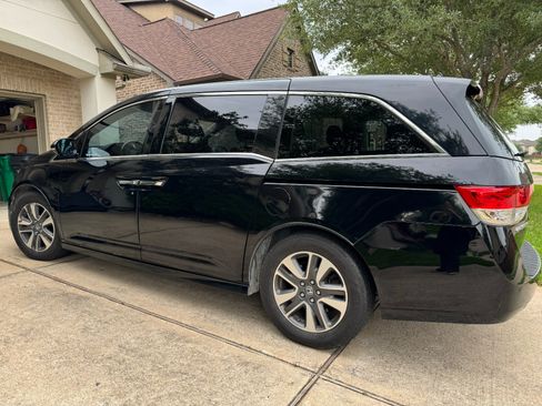 Used 2015 Honda Odyssey Touring Elite image 26