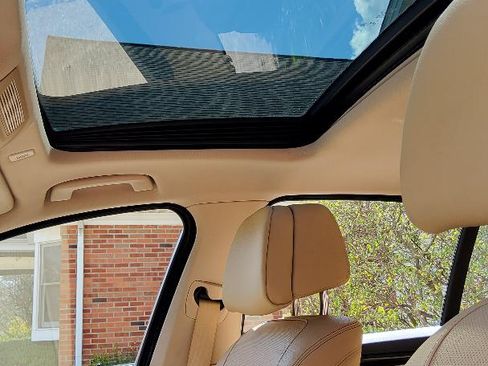 Used 2015 BMW 528i xDrive Sedan image 23