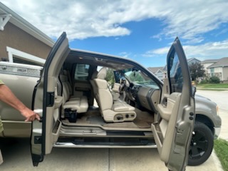 Used 2004 Ford F150 Lariat RWD image 5