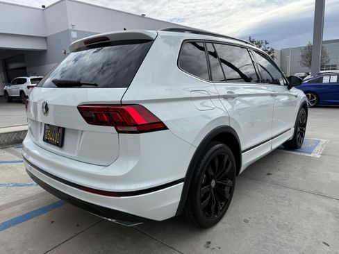 Used 2020 Volkswagen Tiguan SE R-Line image 8