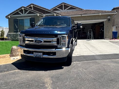 Used 2019 Ford F250 XL w/ STX Appearance Package AWD/4WD image 4