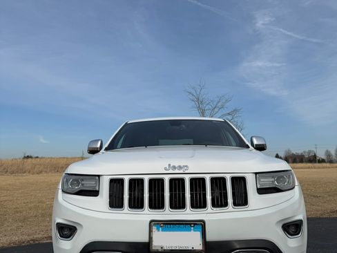 Used 2014 Jeep Grand Cherokee Limited w/ Luxury Group II image 6