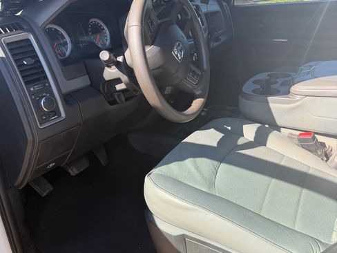 Used 2013 RAM 2500 Tradesman w/ Chrome Appearance Group AWD/4WD image 12